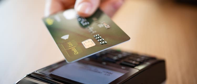 クレジットカードのステータスは時代遅れ？