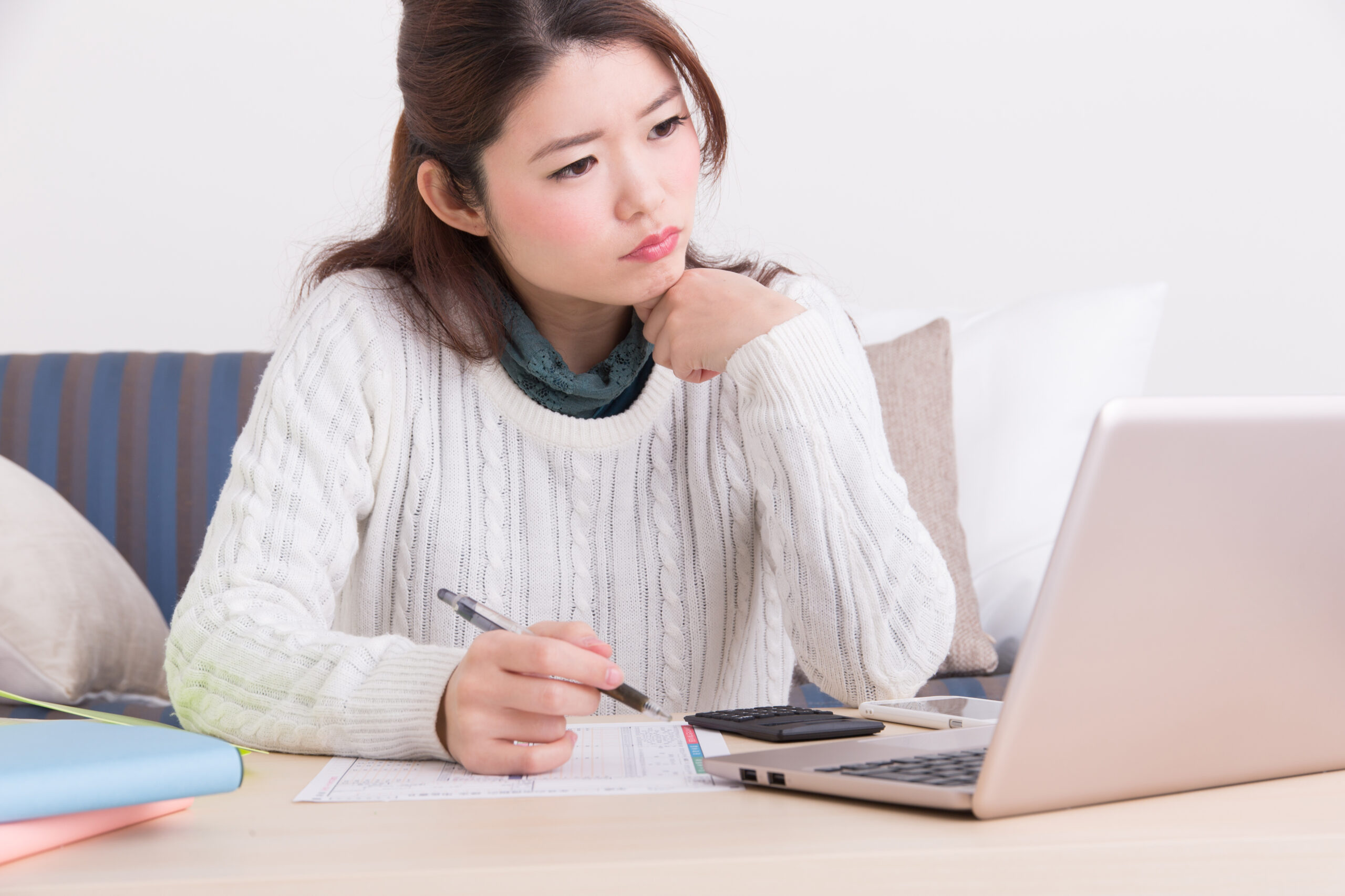 【年末調整で得する】生命保険料控除・地震保険料控除の正しい書き方と還付金目安